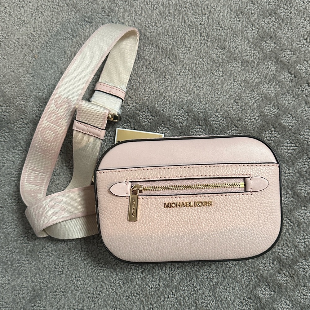 Michael Kors Light Pink jet set belt  Bag